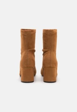 Even&Odd Korte Laarzen - Cognac -Even&Odd 05a5da9f3f7941a19d2f2a42bafe42b7