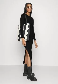 Column Maxi Dress- Maxi-Jurk - Black 12 Column Maxi Dress- Maxi-Jurk - Black -Even&Odd 1189fb2f2e3a4695a39b8a3091f52f56