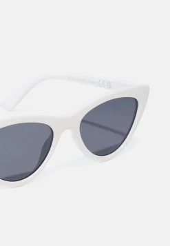 Even&Odd Zonnebril - White 9 Even&Odd Zonnebril - White -Even&Odd 13b09350621e4facb47ca18512b675d1