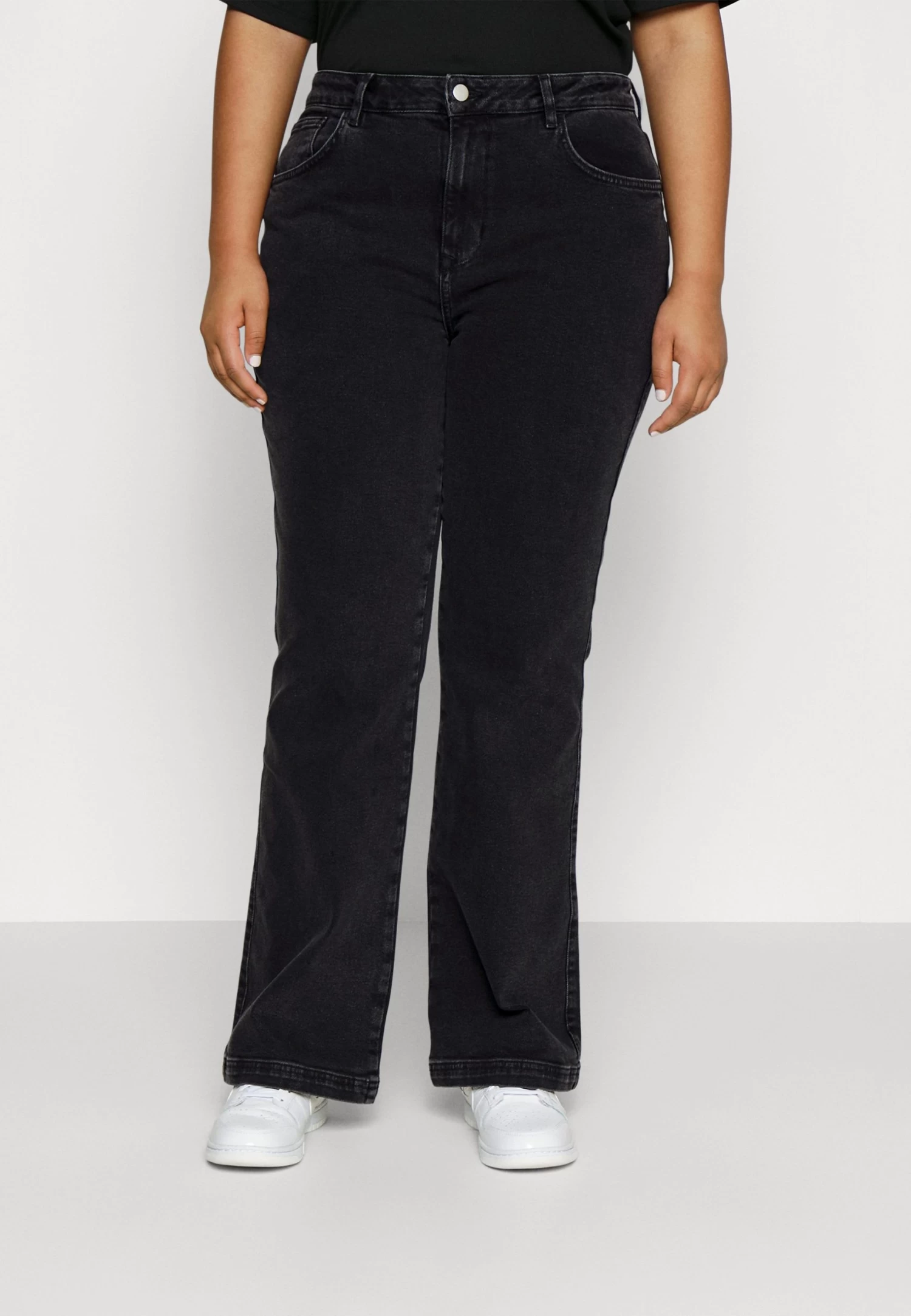 Young Washed Clean Kick Flare- Bootcut Jeans - Black Denim 3 Young Washed Clean Kick Flare- Bootcut Jeans - Black Denim