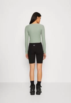 Even&Odd Set - Top - Light Green 11 Even&Odd Set - Top - Light Green -Even&Odd 2c8d016c81bd43fba157e752b2a85bd8