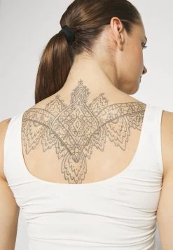 Top - Off-White -Even&Odd 2fb6819ce2874cc2a9b96f42d53f896a