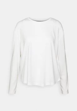Loose Long Sleeves - Longsleeve - Off-White -Even&Odd 48083ae91a3f4382aac936feaf311867