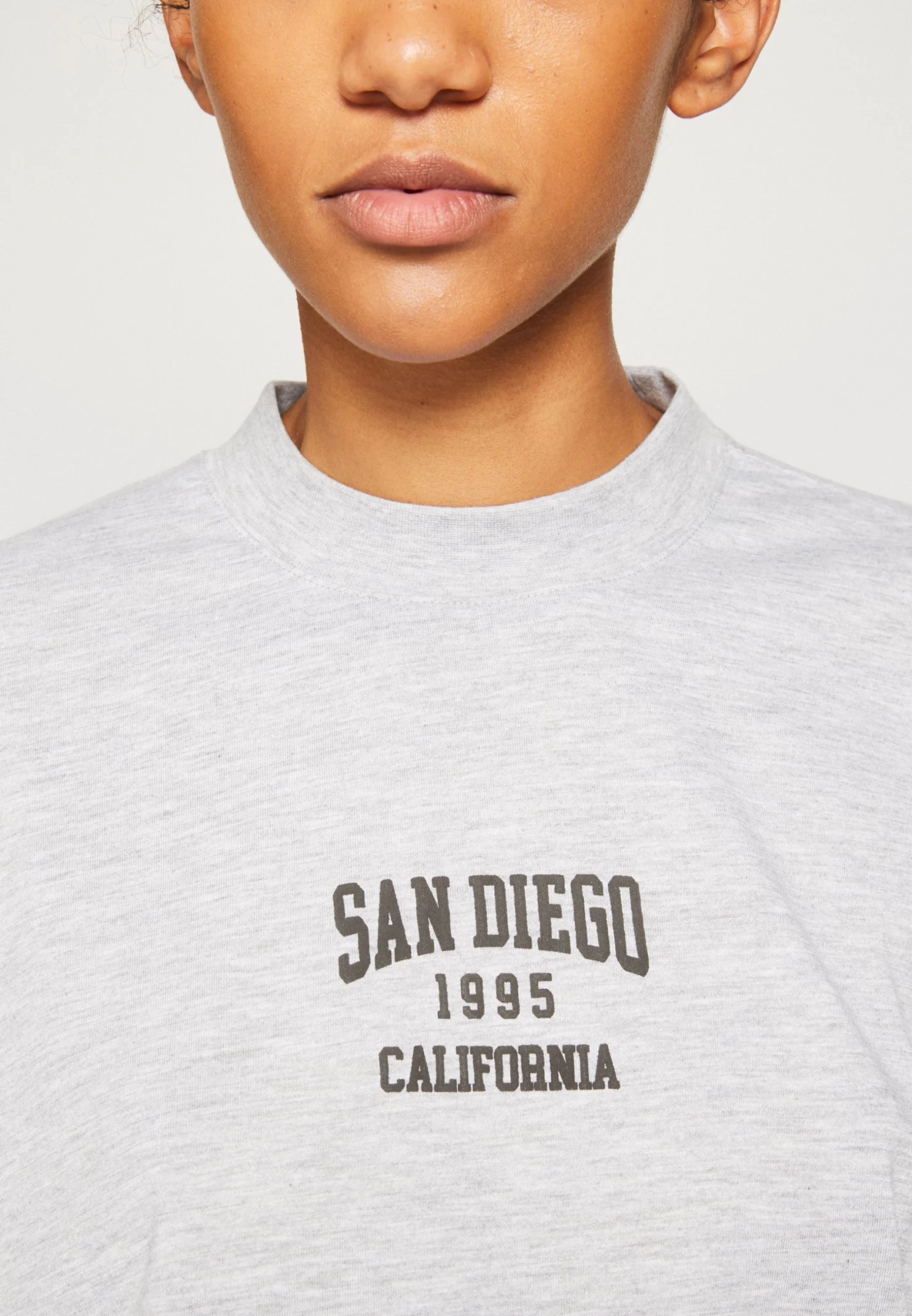 Even&Odd T-Shirt Print - Mottled Light Grey 8 Even&Odd T-Shirt Print - Mottled Light Grey - Afbeelding 6