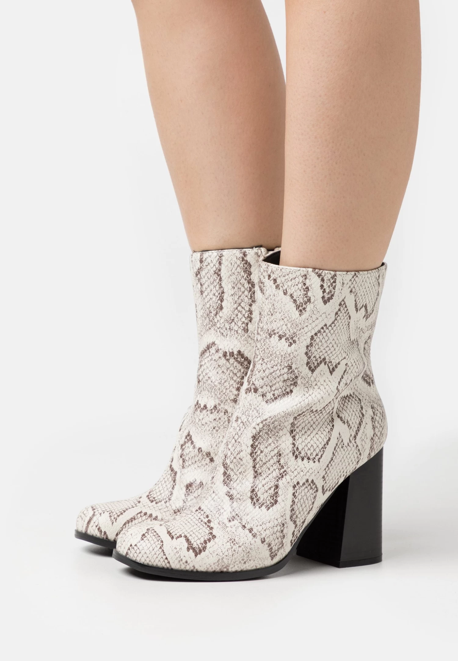 Korte Laarzen - Multi-Coloured 3 Korte Laarzen - Multi-Coloured