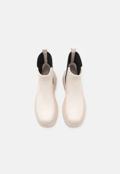 Even&Odd Enkellaarsjes Met Plateauzool - Offwhite -Even&Odd 76ad49f610cb44888d081173befb2f8d