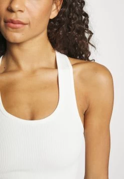 Top - Off-White 13 Top - Off-White -Even&Odd 7e4b002c163e4f2a83166a8db507c26f