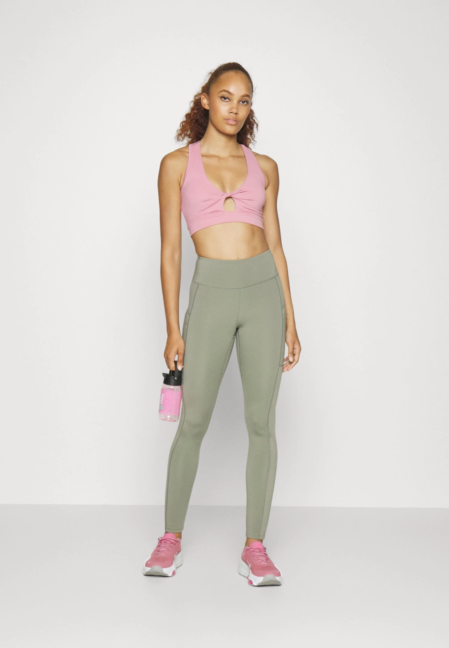 Sport-Bh Met Medium Support - Light Pink 4 Sport-Bh Met Medium Support - Light Pink - Afbeelding 2