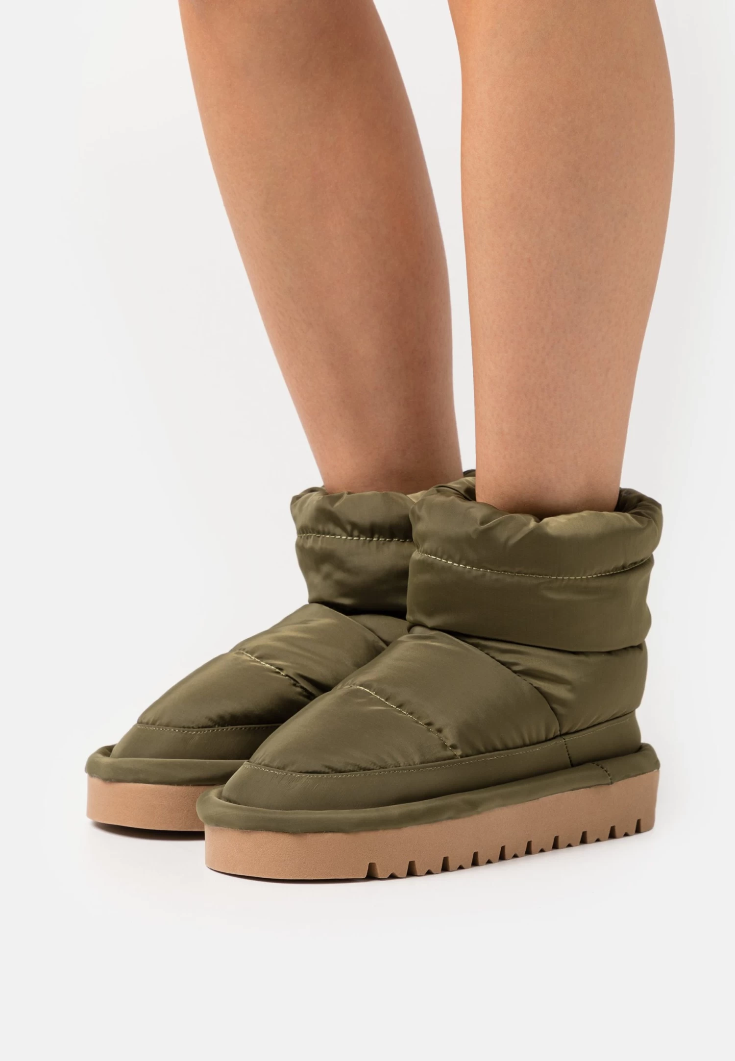 Even&Odd Enkellaarsjes Met Plateauzool - Khaki 3 Even&Odd Enkellaarsjes Met Plateauzool - Khaki