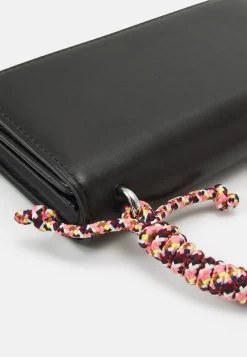 Even&Odd Telefoonhoesje - Black -Even&Odd afdb1c62e7324581b1db61237d7d6ffe