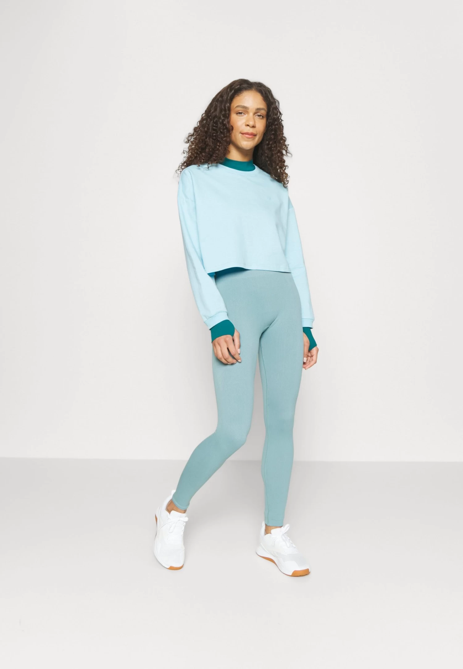 Sweater - Light Blue 4 Sweater - Light Blue - Afbeelding 2