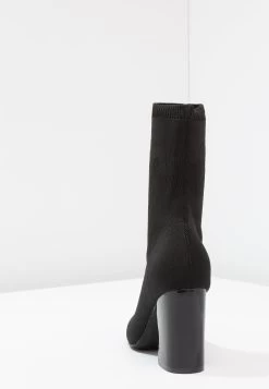 Even&Odd Enkellaarsjes Met Hoge Hak - Black -Even&Odd bf76de04684e489594bf2683e94a90af