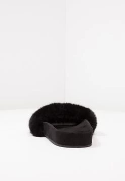 Even&Odd Pantoffels - Black 14 Even&Odd Pantoffels - Black -Even&Odd c4cc6a676c354fd6bc1270ab07460085