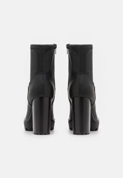 Even&Odd Enkellaarsjes Met Plateauzool - Black 11 Even&Odd Enkellaarsjes Met Plateauzool - Black -Even&Odd cdce90bb1b2847d198fbb5f0eed77464