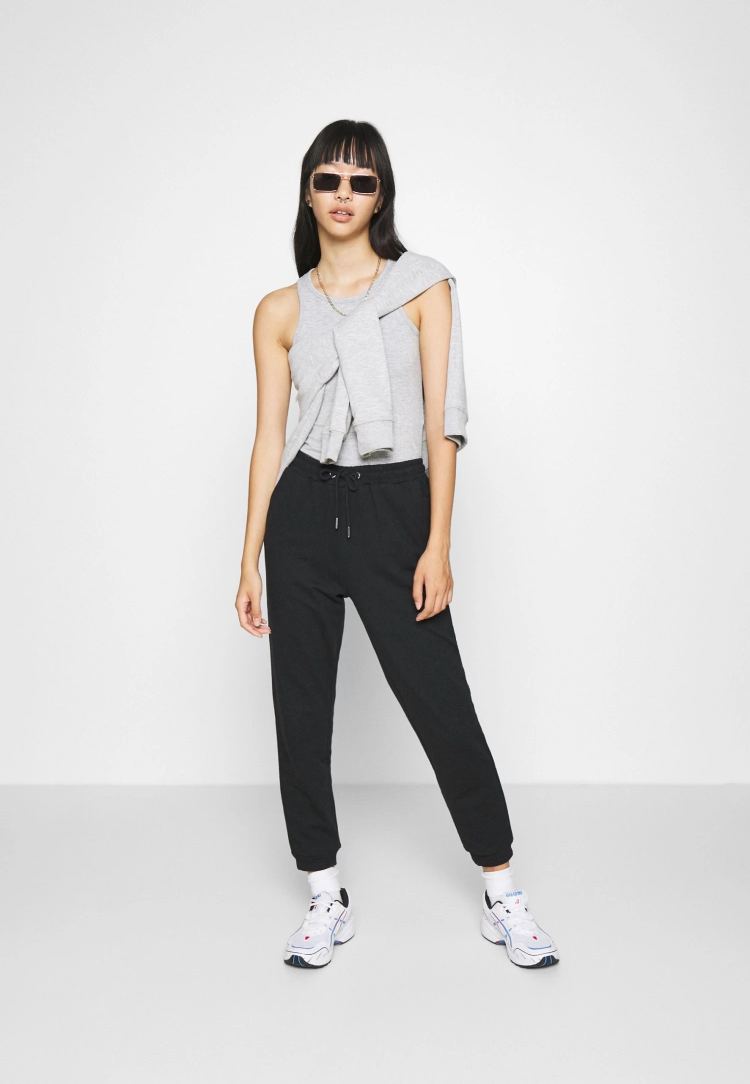 Even&Odd Regular Fit Joggers - Trainingsbroek - Black 4 Even&Odd Regular Fit Joggers - Trainingsbroek - Black - Afbeelding 2